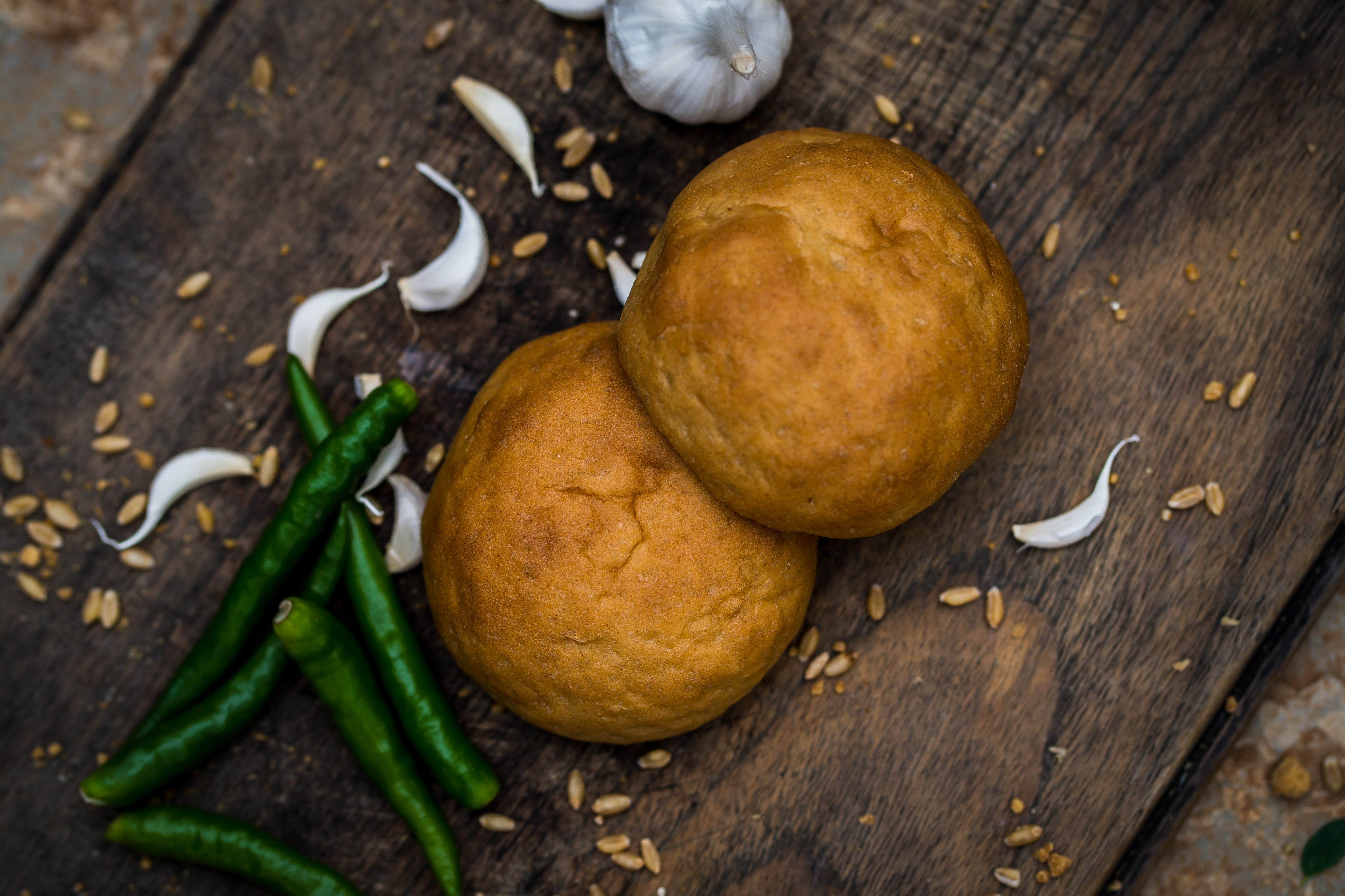 100% Whole Wheat Buns - Chilli Garlic  | Refined Sugar-Free | Eggless | No Maida | No Preservatives | Fibre Rich | 50g x 4 Buns (Available only in Bangalore)