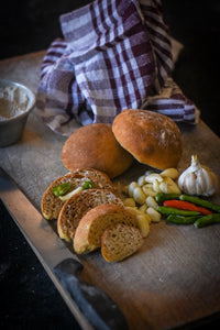 100% Whole Wheat Buns - Chilli Garlic  | Refined Sugar-Free | Eggless | No Maida | No Preservatives | Fibre Rich | 50g x 4 Buns (Available only in Bangalore)